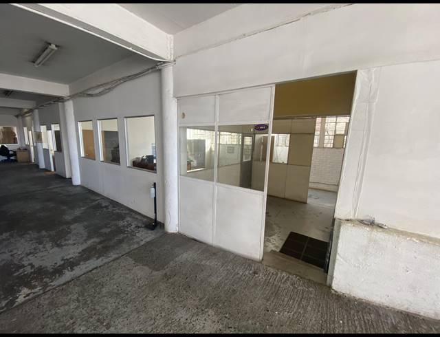 400M² WORKSHOP TO LET IN WOODSTOCK